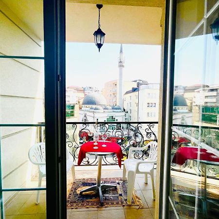 4 Llullat - City Center Apartment Pristina Exteriör bild