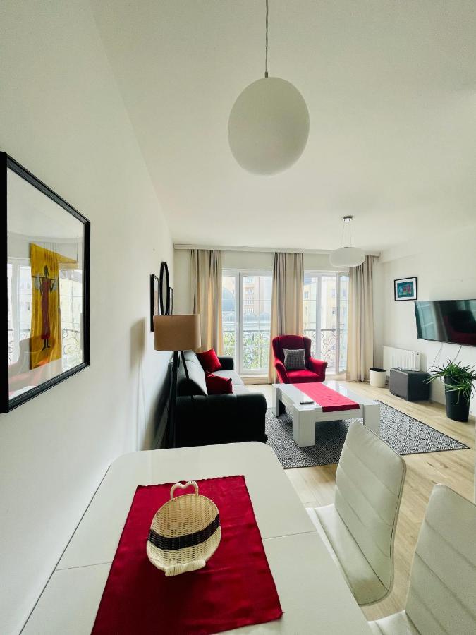 4 Llullat - City Center Apartment Pristina Exteriör bild