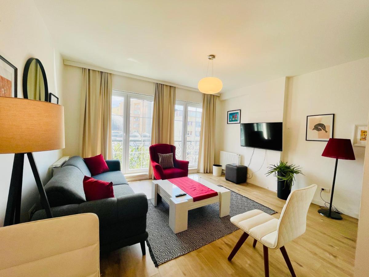 4 Llullat - City Center Apartment Pristina Exteriör bild